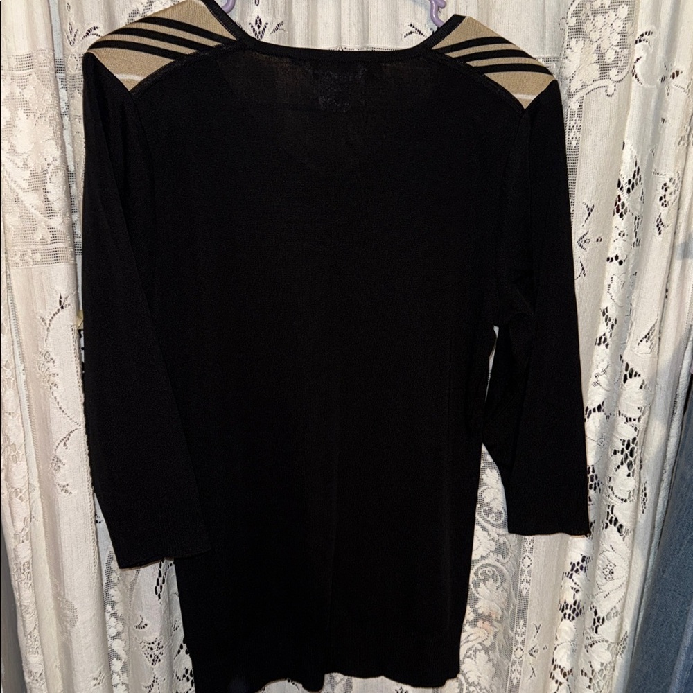 Misook Black Top with Tan Accents‎ - Picture 6 of 7